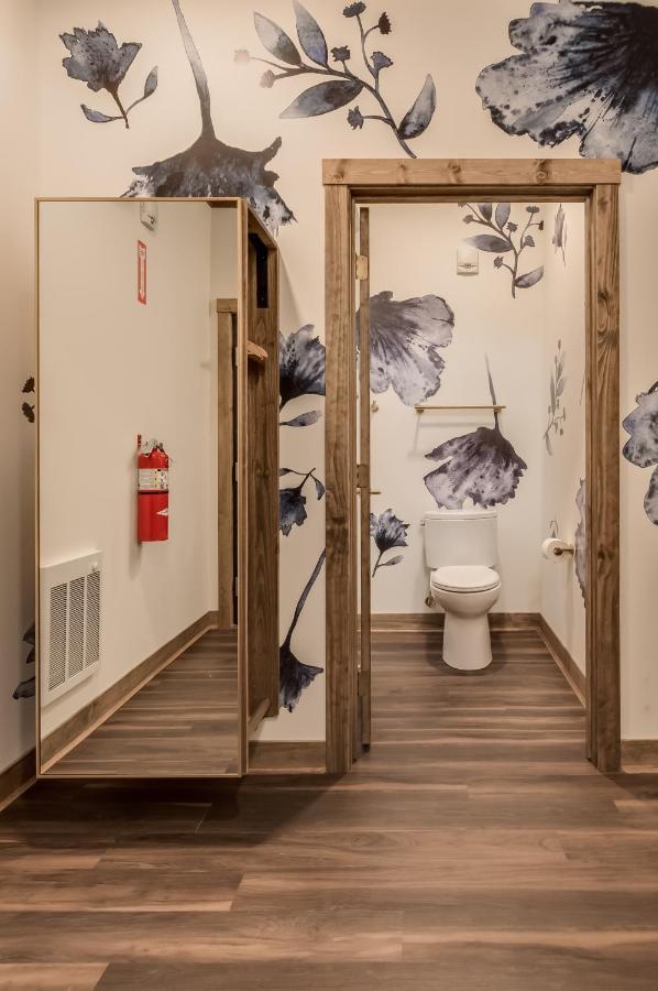 The Port Of Prescott Boutique Hotel エクステリア 写真