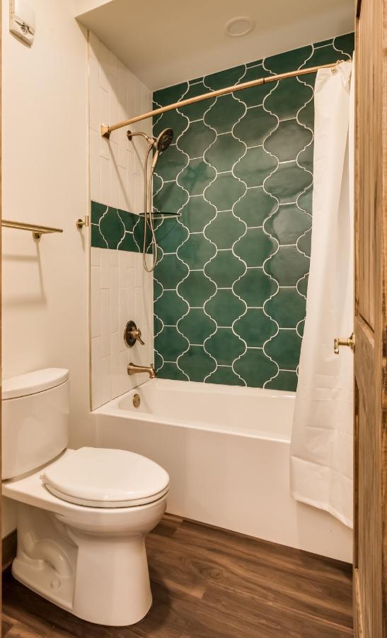 The Port Of Prescott Boutique Hotel エクステリア 写真